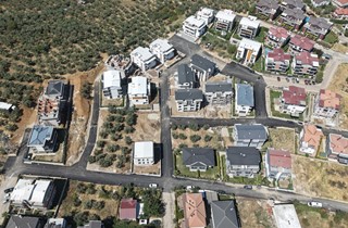 Umurbey’de 2 Bin 700 Ton Asfalt Serildi